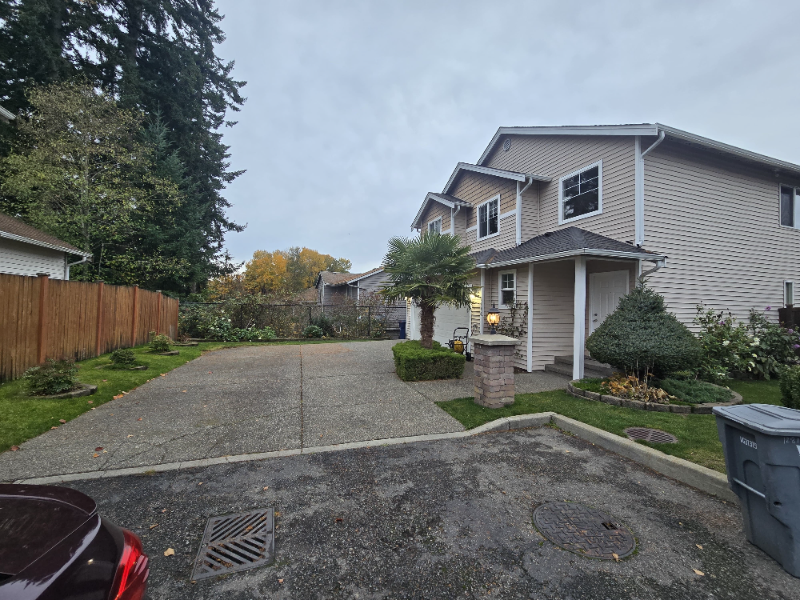 12810 15th Pl W - Photo 2 of 18