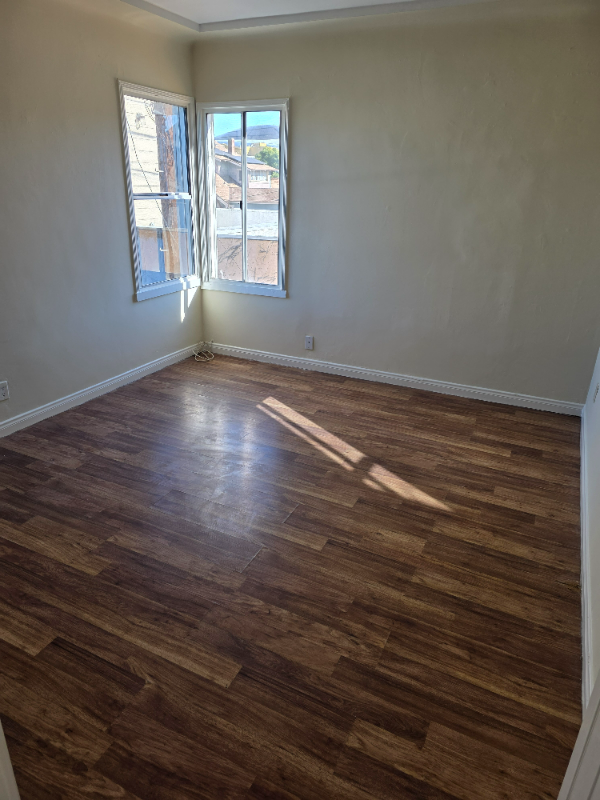 1087 Leighton Ave - Photo 2 of 17