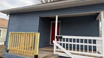 featured image of 907 S Cedar Ave