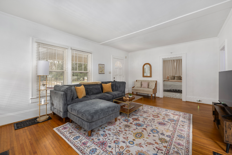 2039 Lanier Ave #1 - Photo 4 of 15