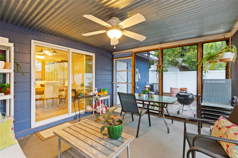 1053 66th Ave S - Photo 7 of 16