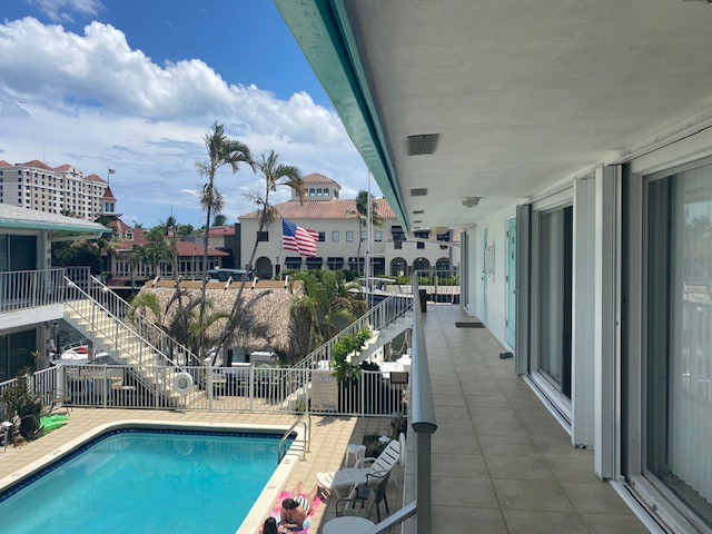 4394 N Federal Hwy #8 - Photo 2 of 18