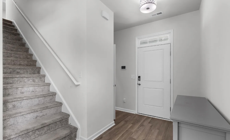 124 Sir Clyde Rd - Photo 6 of 17