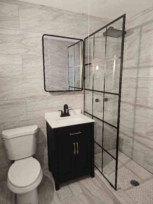 1726 N Artesian Ave #1 - Photo 2 of 10