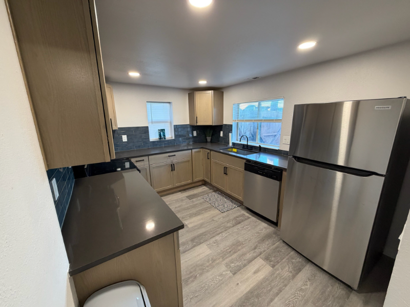 1010 Reed Ave - Photo 3 of 9