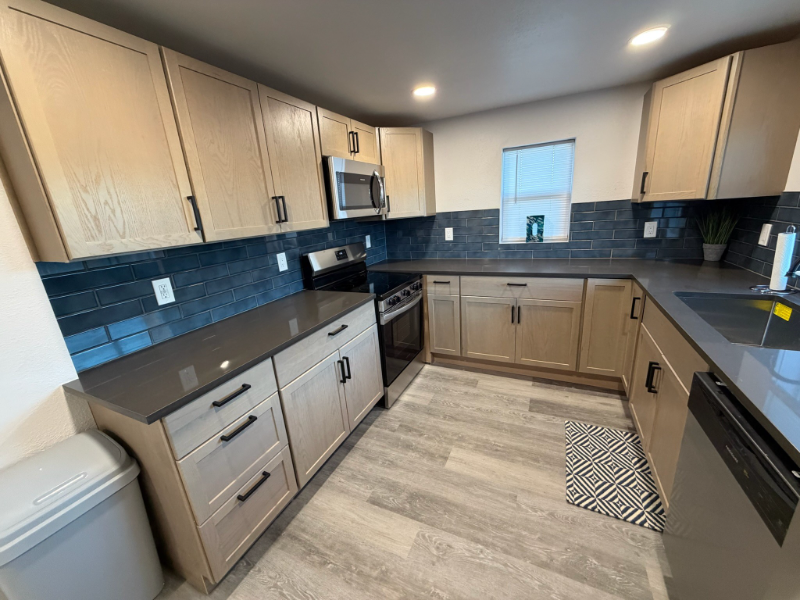 1010 Reed Ave - Photo 4 of 9