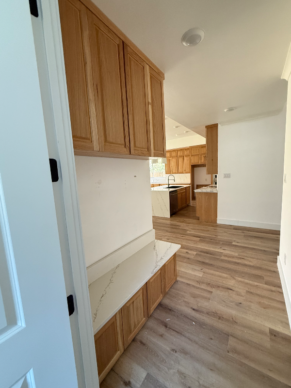 5728 Donnelly Ave - Photo 5 of 8