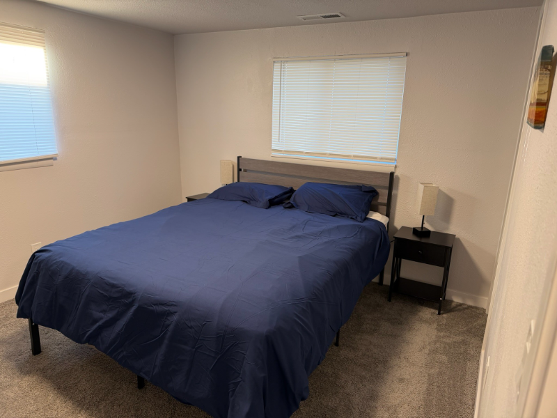 800 W 10th St - Photo 3 of 8