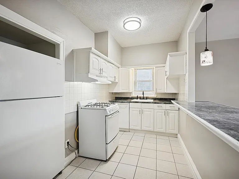 7212 Oxford Ave #A1 - Photo 2 of 14