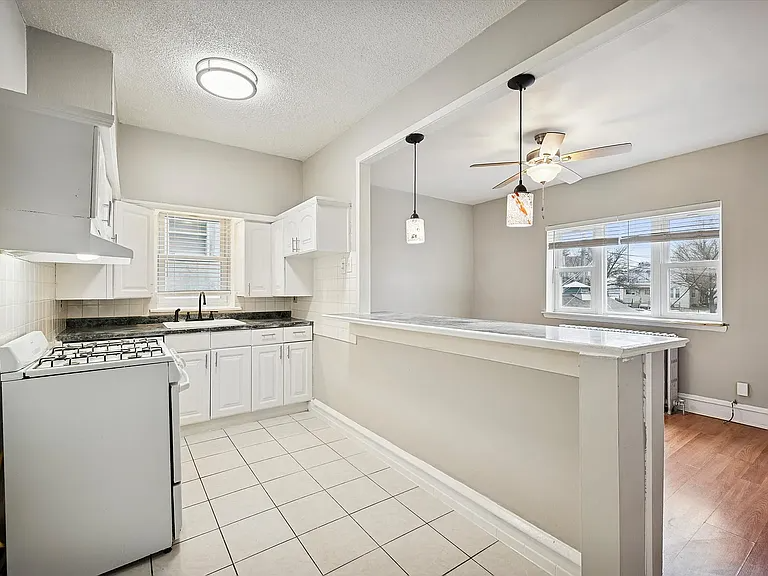 7212 Oxford Ave #A1 - Photo 3 of 14