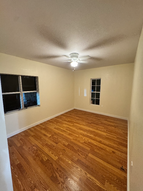 503 N Pearl St - Photo 3 of 11