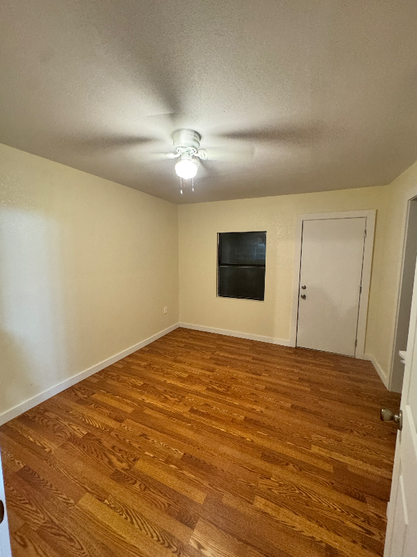 503 N Pearl St - Photo 5 of 11