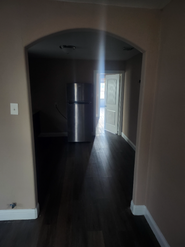 817 E Houston St #A - Photo 4 of 7