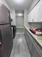 featured image of 431 Park Ave #C3