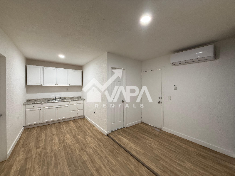 5835 Freemans Farm St - Photo 6 of 20