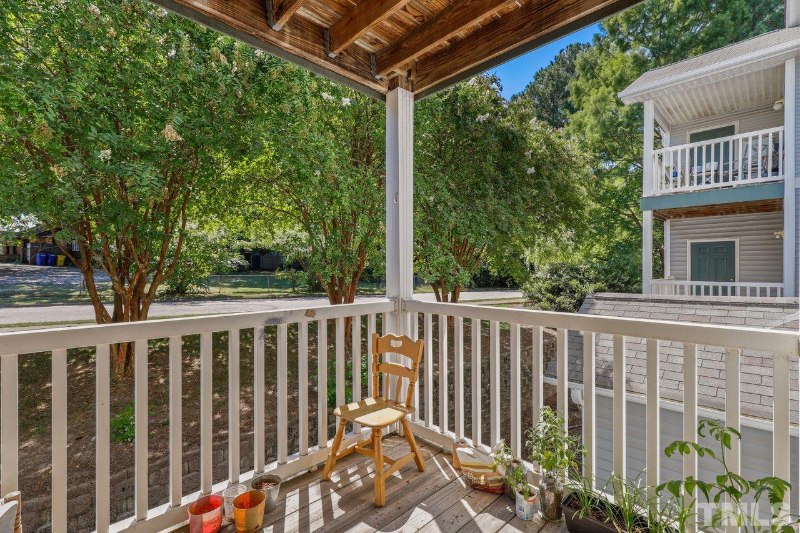 1440 Collegeview Ave #202 - Photo 5 of 14