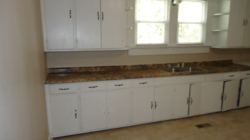 901 S Jackson St #4 - Photo 2 of 6