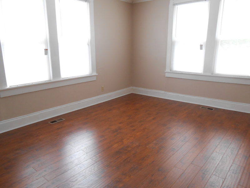 901 S Jackson St #4 - Photo 6 of 6