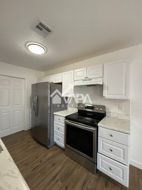 4906 Buckwheat St - Photo 4 of 20