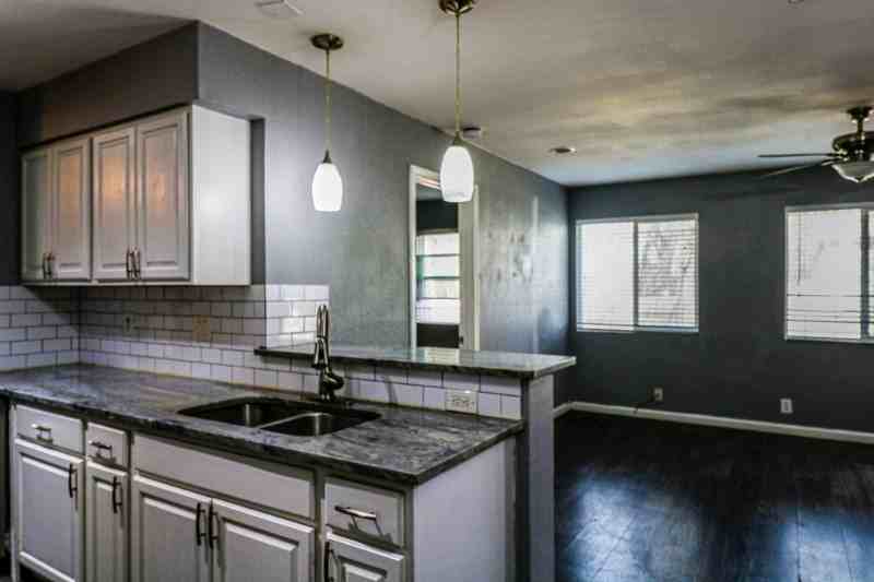 2301 Tern Cir #B - Photo 5 of 16