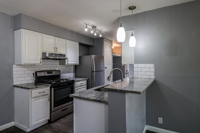 2301 Tern Cir #B - Photo 7 of 16