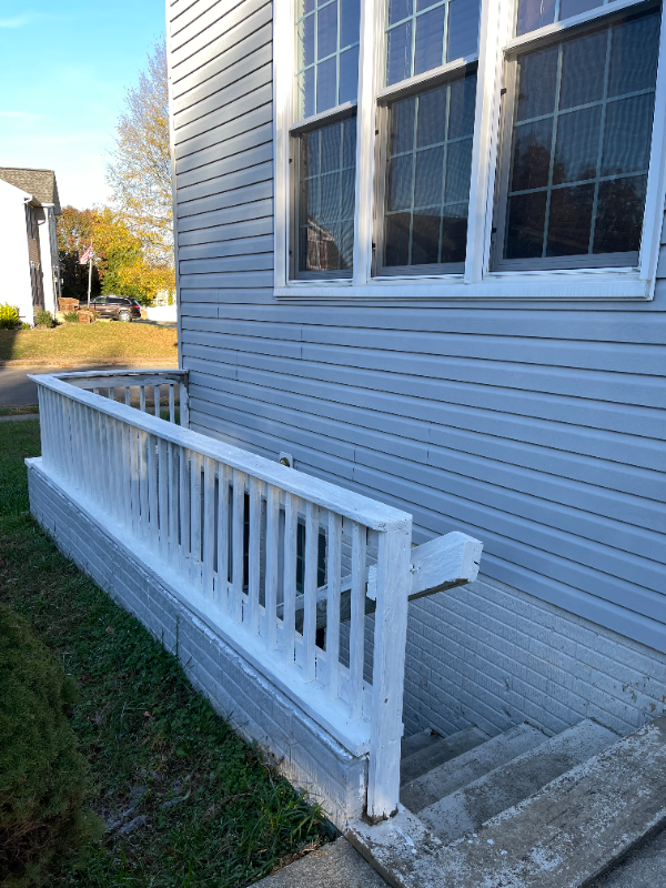 10410 Napoleon St - Photo 3 of 13