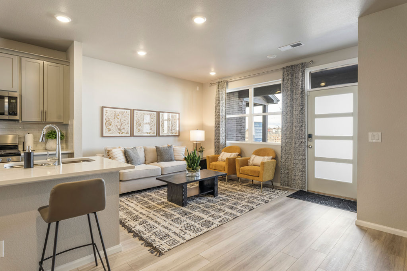 750 N Rome St - Photo 2 of 17