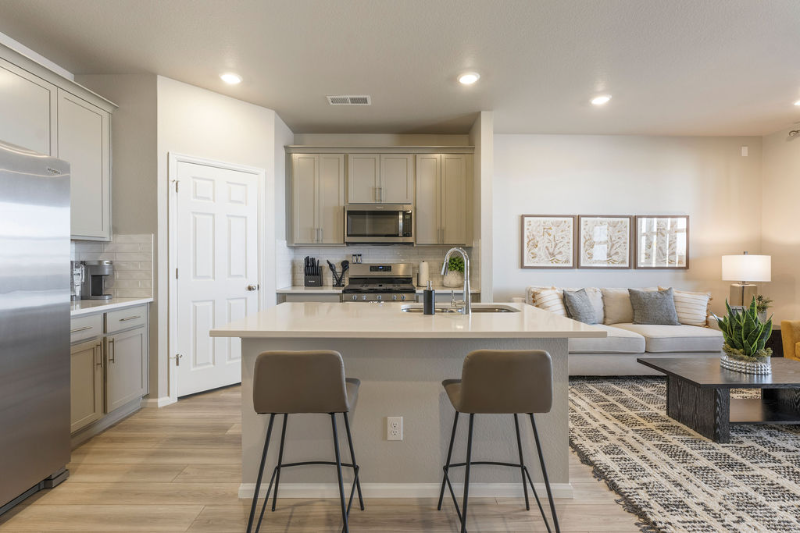 750 N Rome St - Photo 3 of 17