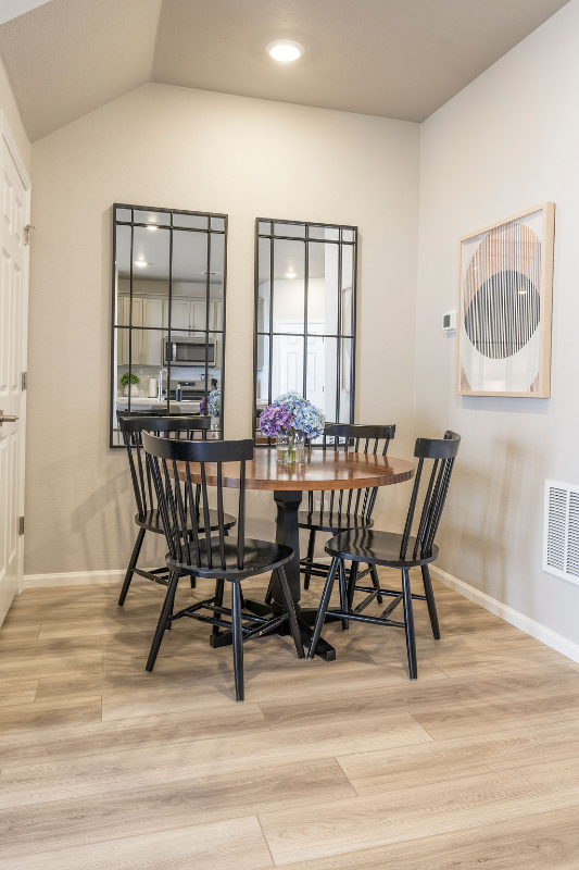 750 N Rome St - Photo 5 of 17