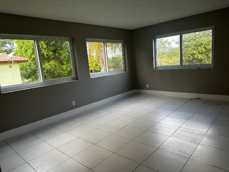 3556 Nw 114th Ter - Photo 3 of 11