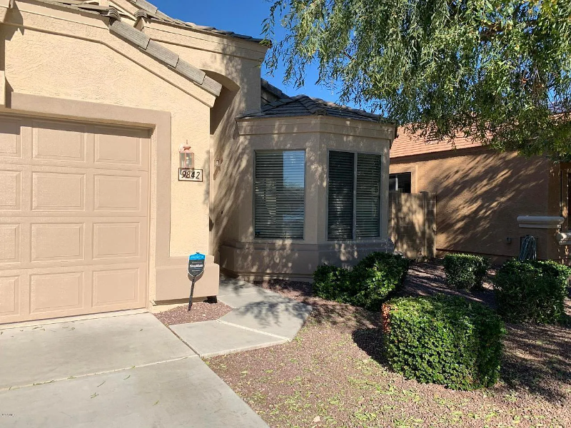 9842 W Salter Dr - Photo 2 of 20