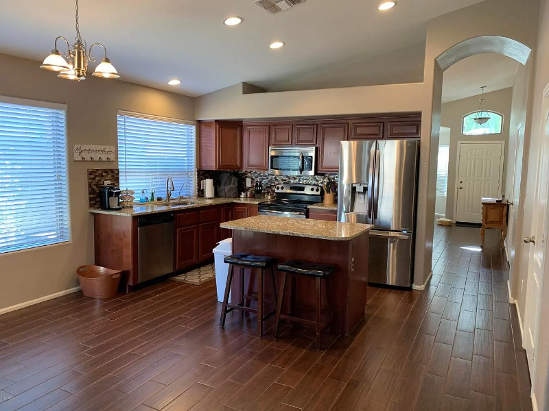 9842 W Salter Dr - Photo 3 of 20