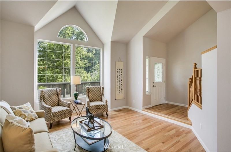 5514 Ne 3rd Ln - Photo 4 of 9