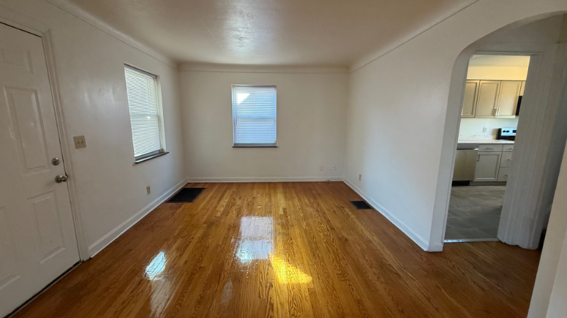 6439 Elbrook Ave - Photo 4 of 14