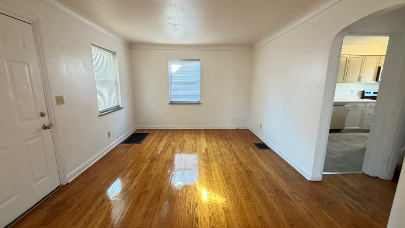 6439 Elbrook Ave - Photo 6 of 14