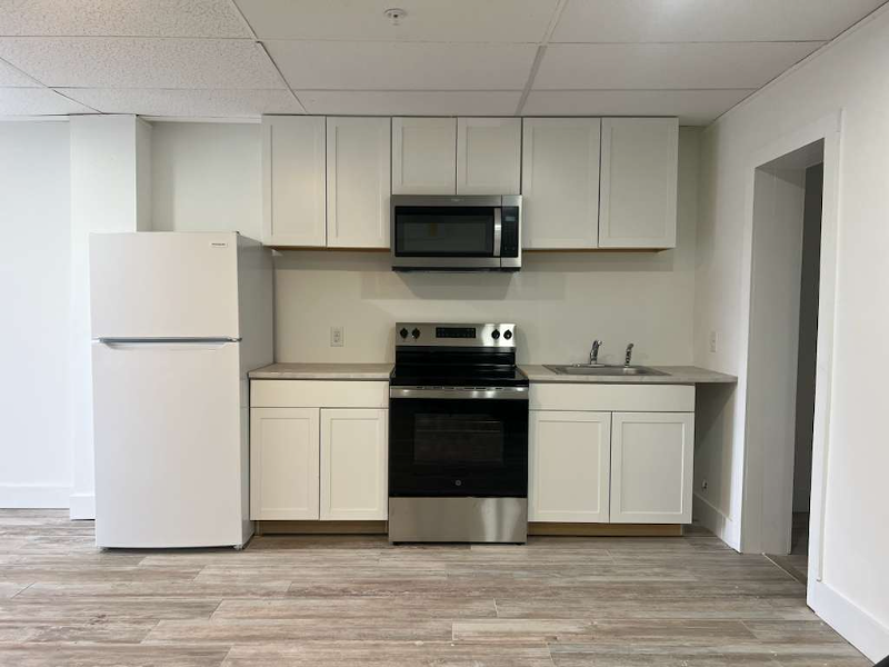 4105 Poinsett Rd #M - Photo 2 of 14