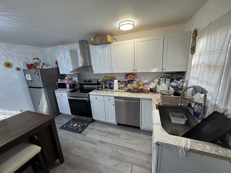 235 E Olive St - Photo 2 of 22