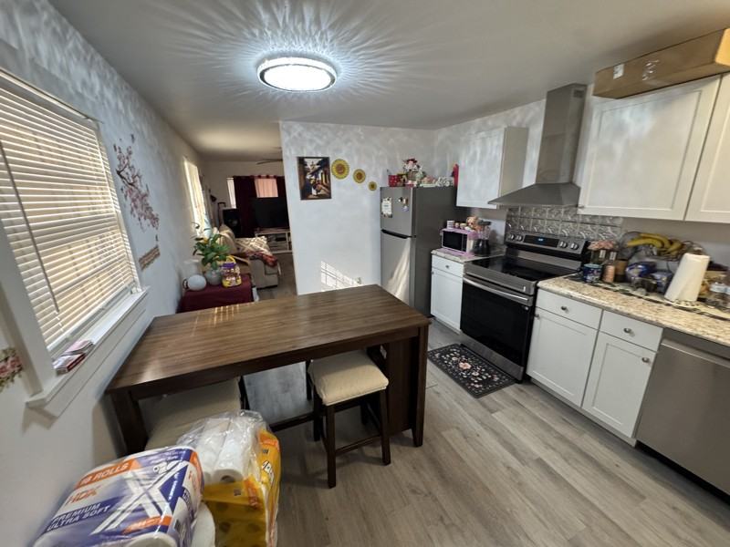 235 E Olive St - Photo 6 of 22