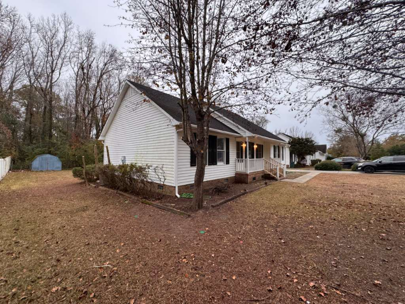 3061 Sweetpine Ln - Photo 2 of 18