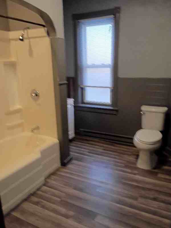 734 Lehman St #2 - Photo 6 of 9
