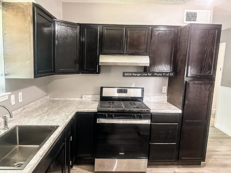 3909 Range Line Rd - Photo 7 of 16