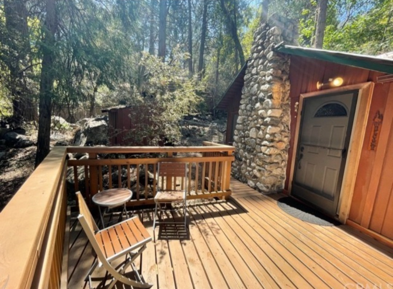 39861 Fern Ln - Photo 2 of 6