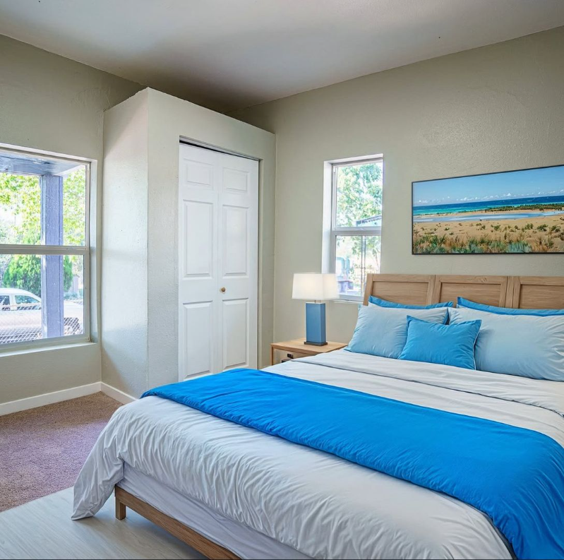 1507 W 17th St - Photo 3 of 8