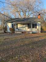 featured image of 435 E Meadow Rd