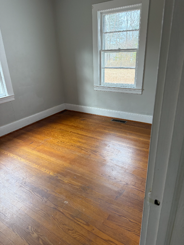 435 E Meadow Rd - Photo 3 of 6