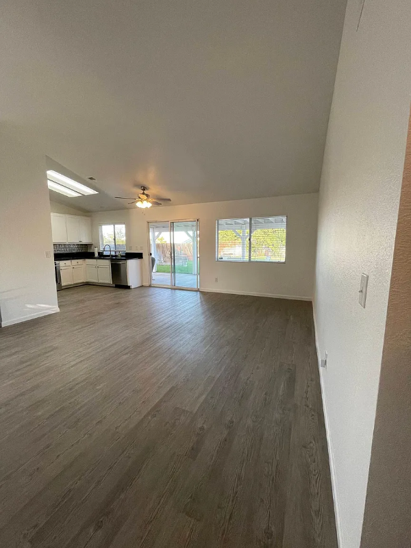 36516 Copper Ln - Photo 3 of 18