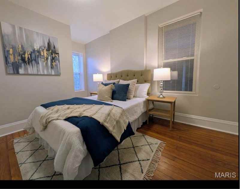 3418 Hartford St #2F - Photo 3 of 12