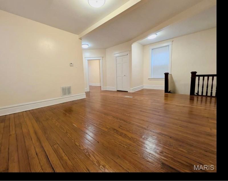 3418 Hartford St #2F - Photo 4 of 12