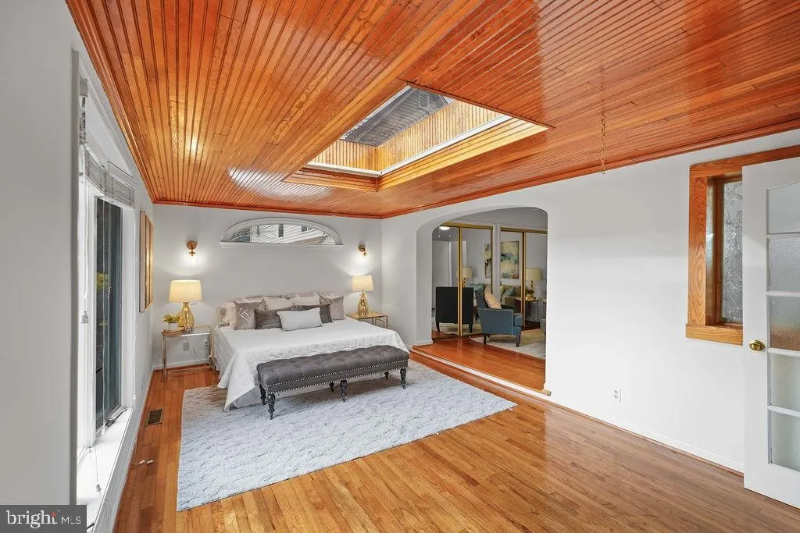 5110 Flanders Ave - Photo 5 of 20