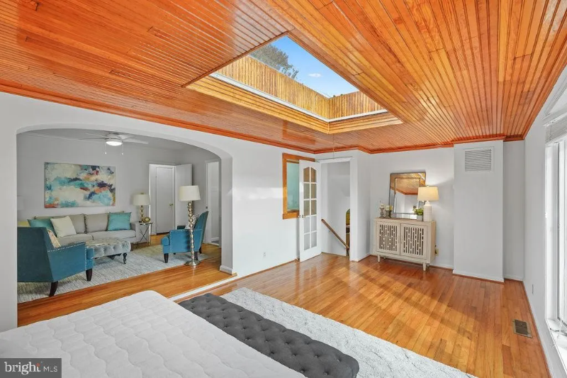 5110 Flanders Ave - Photo 6 of 20